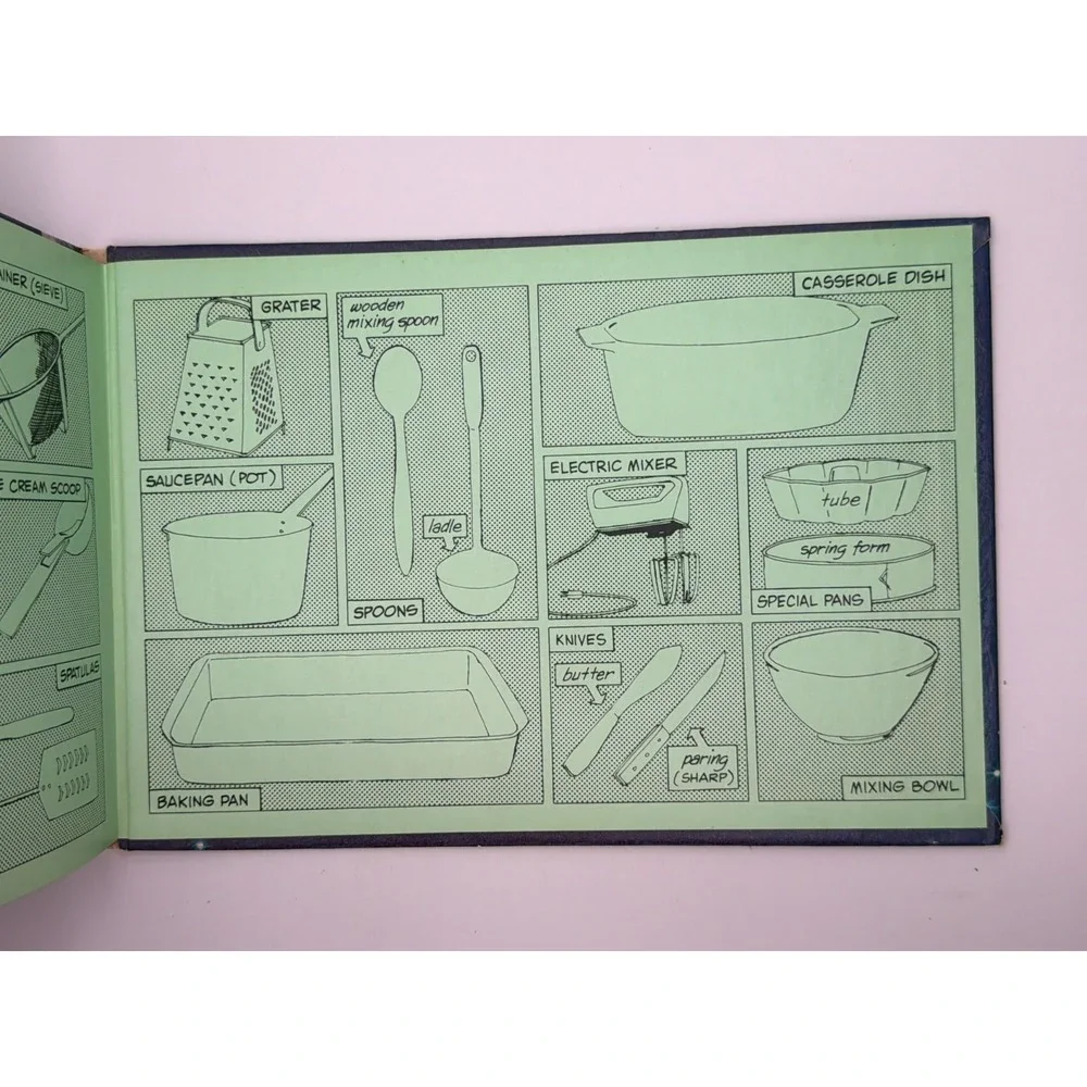 1981 DC Super Heroes Super Healthy Cookbook Hardcover Superman Batman Vintage